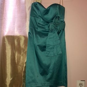 Short beautiful dress!